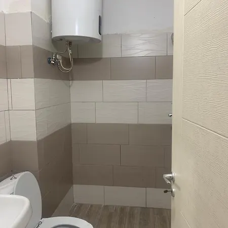 Blevim Place בית הארחה