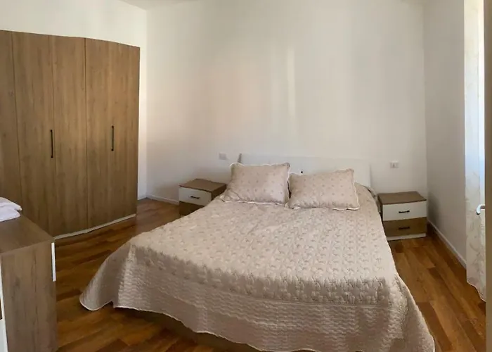 Konukevi Blevim Place Avlonya