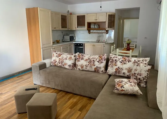 Konukevi Blevim Place Avlonya