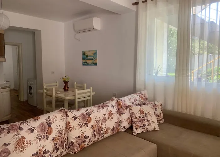 Blevim Place Konukevi